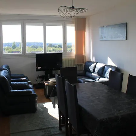 Le 24 Tranquille 3 à 2 Min Du Circuit Le Mans